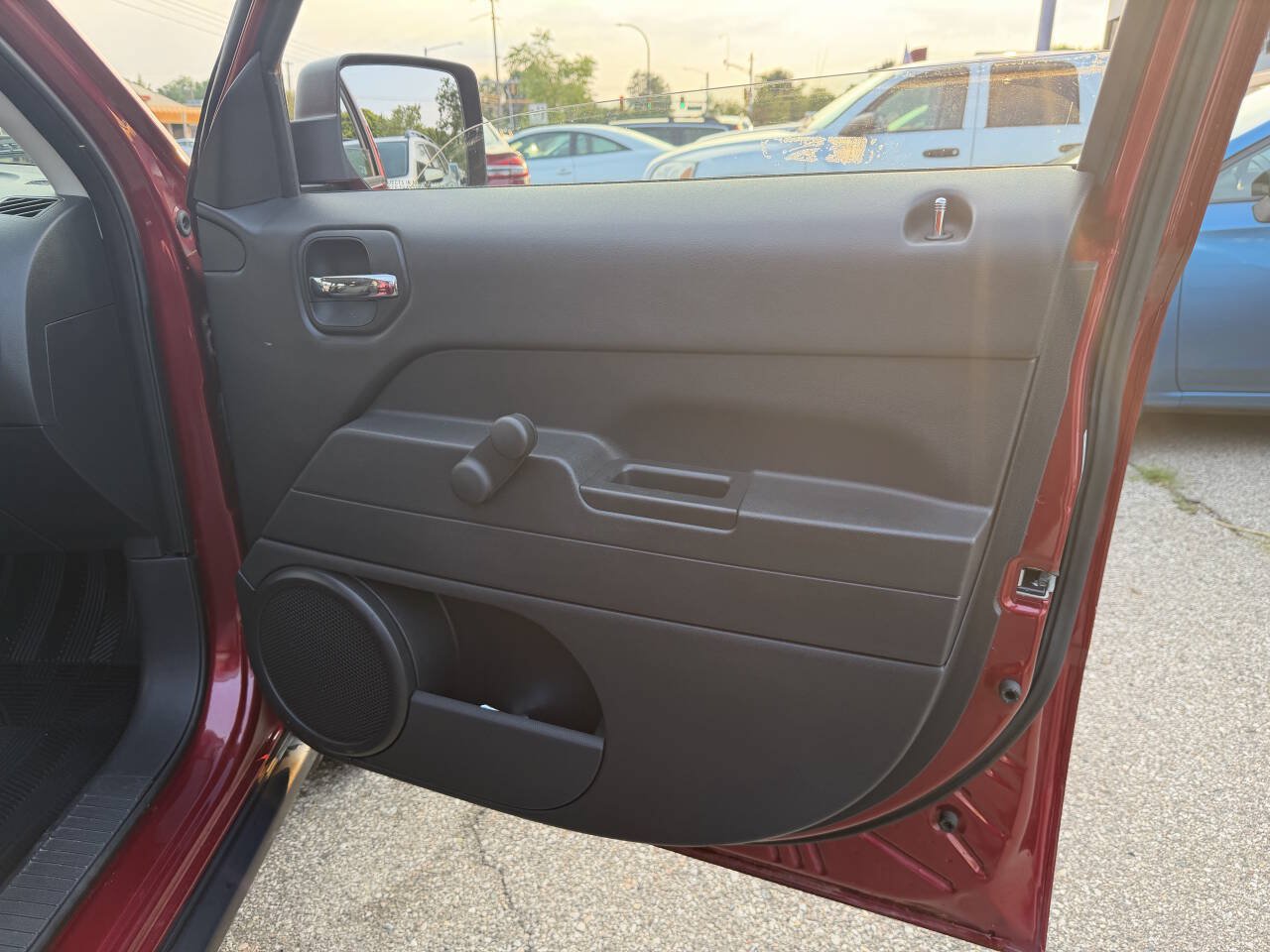 Used 2014 Jeep Patriot Sport FWD image 5