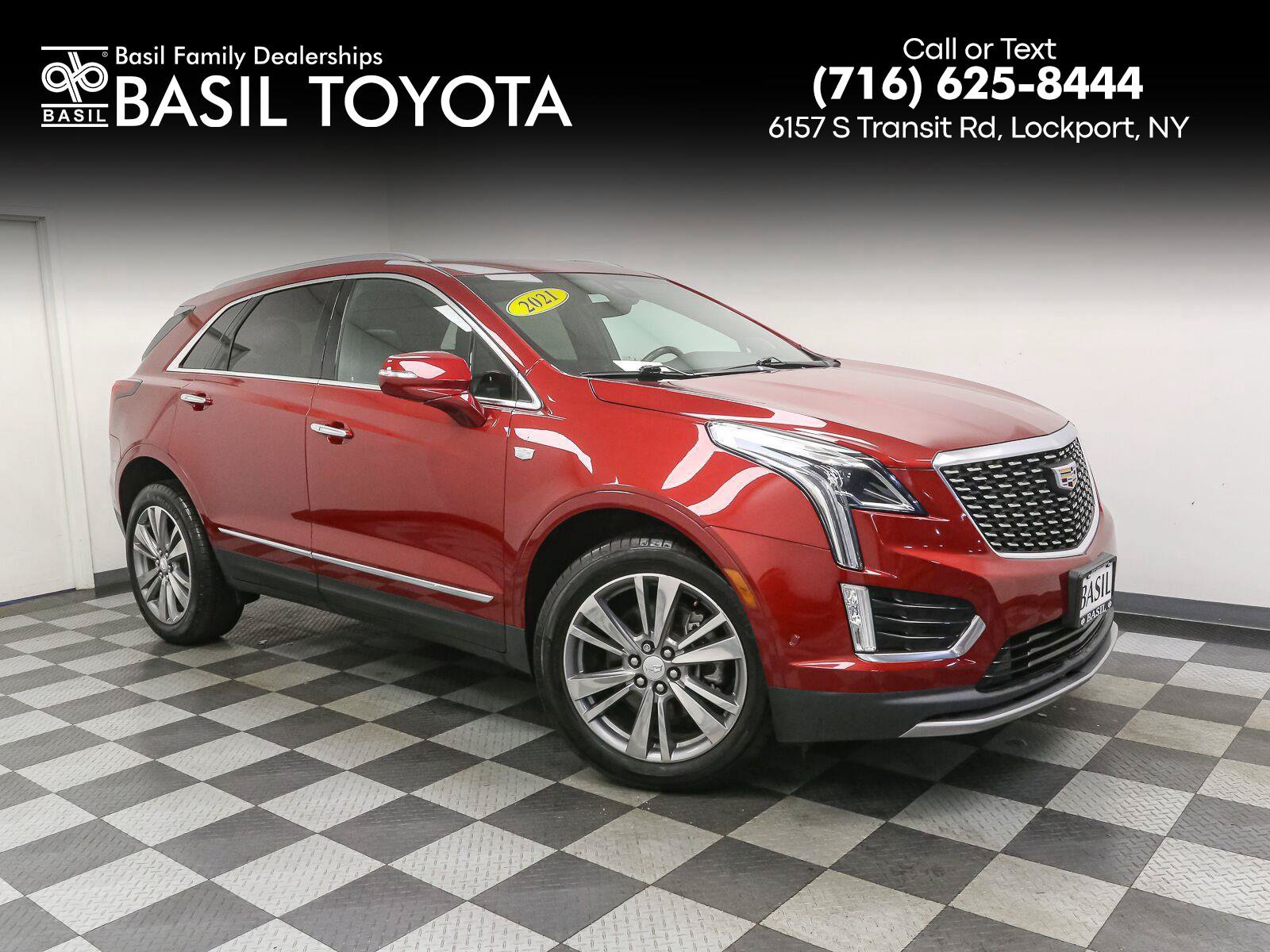 Used 2021 Cadillac XT5 Premium Luxury AWD/4WD image 1