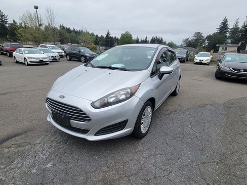 Used 2016 Ford Fiesta S image 1