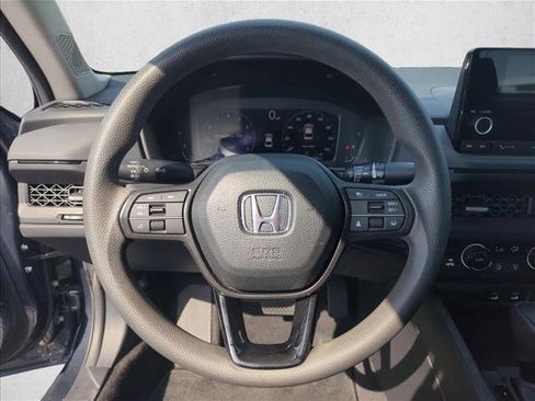 Used 2023 Honda Accord EX image 11