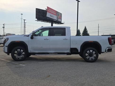 New 2026 GMC Sierra 2500 Denali w/ Denali Reserve Package AWD/4WD image 15