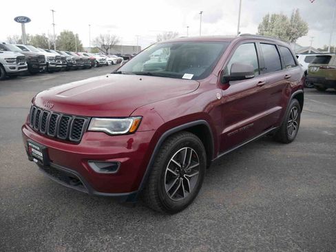 Used 2021 Jeep Grand Cherokee Trailhawk w/ Trailhawk Luxury Group image 4