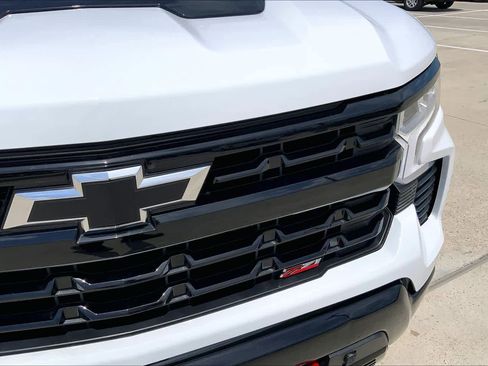Used 2024 Chevrolet Silverado 1500 LT Trail Boss AWD/4WD image 29