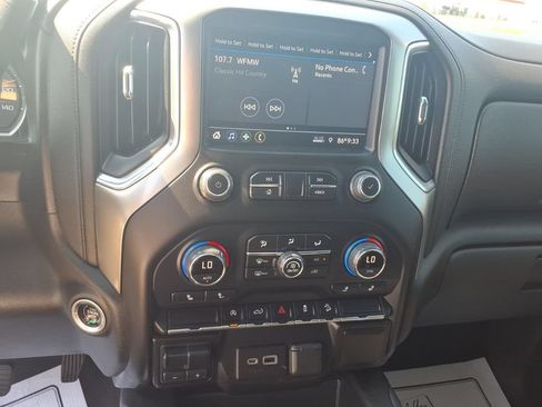 Used 2021 Chevrolet Silverado 1500 RST AWD/4WD image 11
