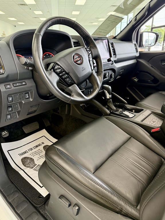 Used 2022 Nissan Frontier Pro-X w/ Pro-X Premium Package RWD image 13