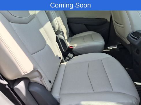 Used 2024 Cadillac XT6 Premium Luxury AWD/4WD image 14