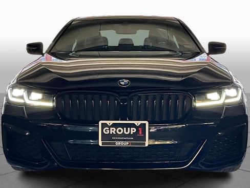 Used 2022 BMW 530i w/ M Sport Package image 3
