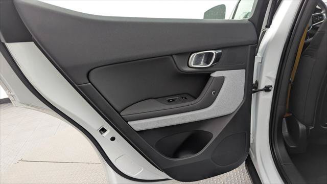 Used 2021 Polestar Polestar 2 w/ Performance Package AWD/4WD image 14