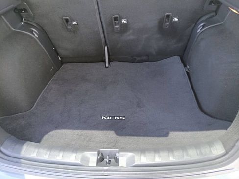 Used 2024 Nissan Kicks SR image 64