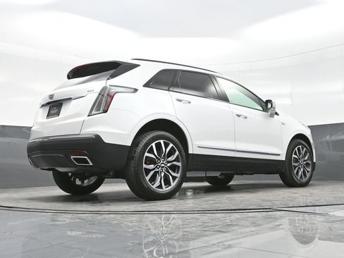 New 2025 Cadillac XT5 Sportv w/ LPO, Floor Liner Package image 23