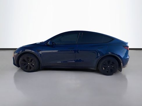 Used 2023 Tesla Model Y Long Range image 2