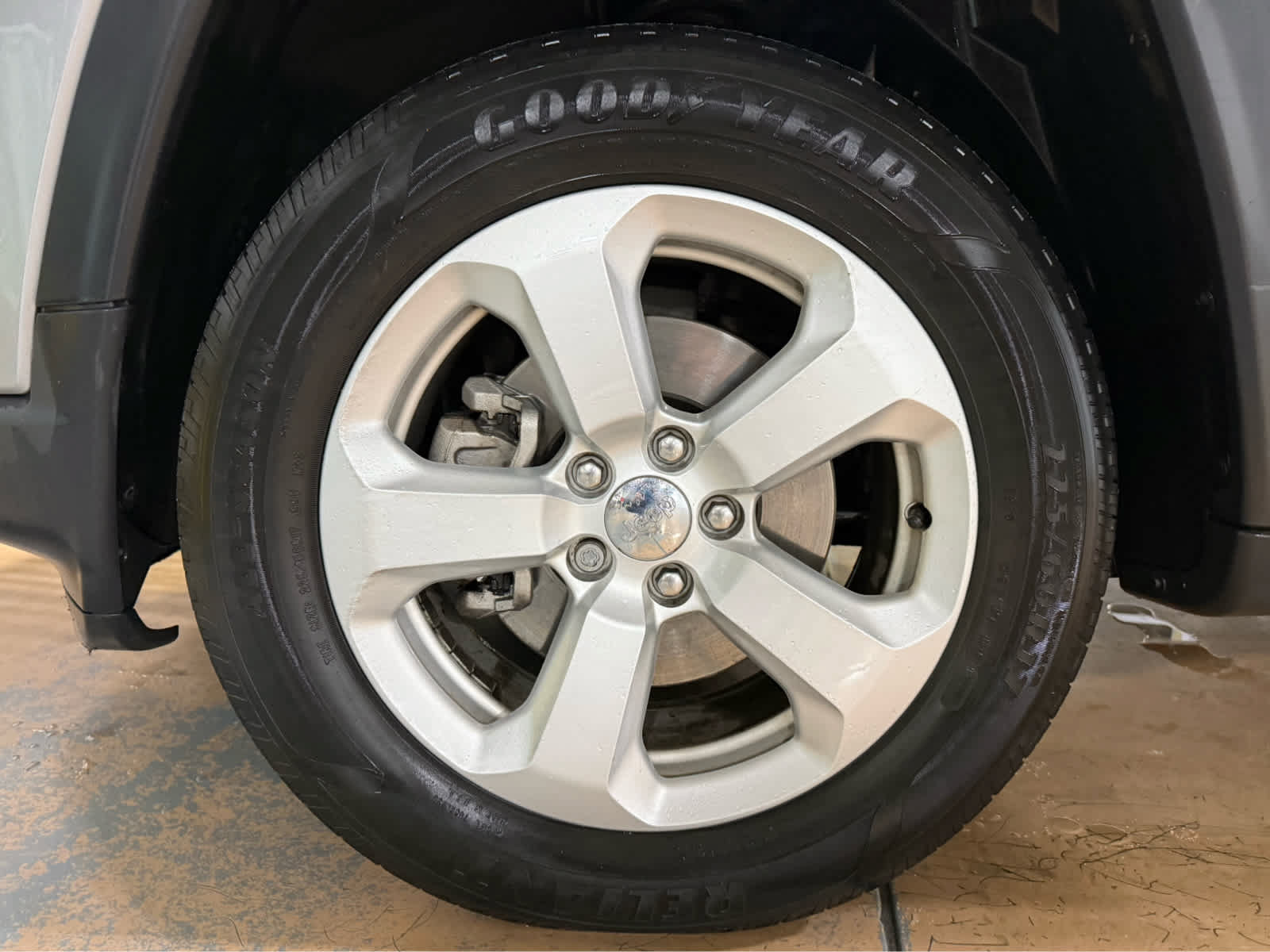 Used 2021 Jeep Compass Latitude AWD/4WD image 11