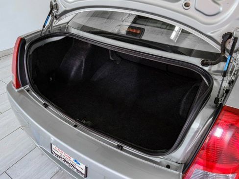 Used 2006 Chrysler 300 Touring image 50