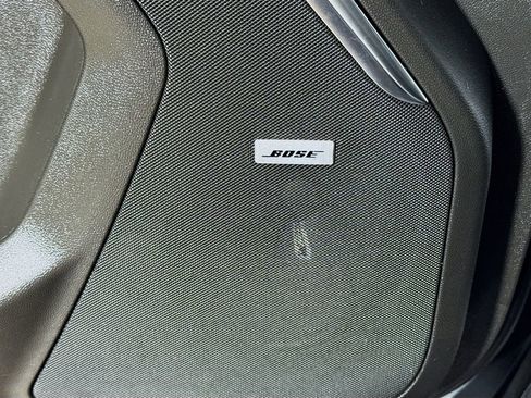 Used 2025 GMC Yukon XL Denali AWD/4WD image 17