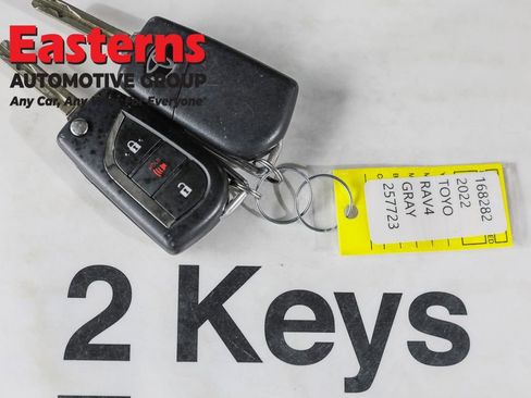 Used 2022 Toyota RAV4 LE image 25