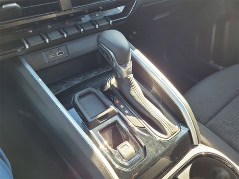 Used 2025 Chevrolet Colorado LT w/ Advanced Trailering Package image 16