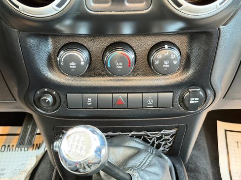 Used 2014 Jeep Wrangler Sahara w/ Connectivity Group image 56