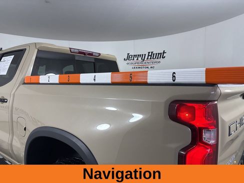 Used 2022 Chevrolet Silverado 1500 ZR2 image 8