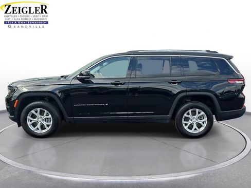 Used 2023 Jeep Grand Cherokee L Limited w/ Luxury Tech Group II AWD/4WD image 8