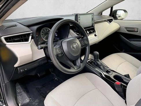Used 2022 Toyota Corolla LE FWD image 14
