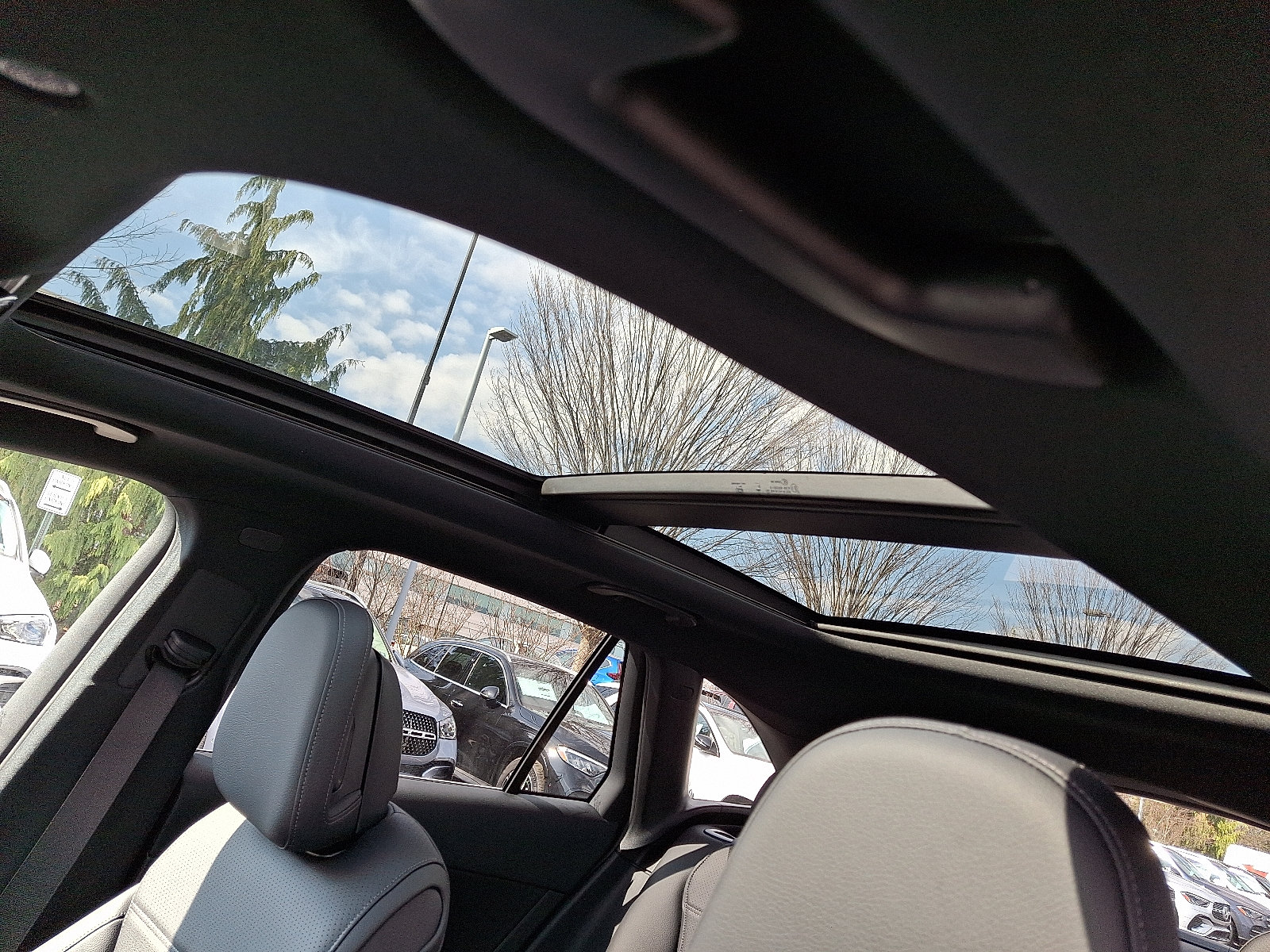 New 2026 Mercedes-Benz GLC 300 4MATIC image 12