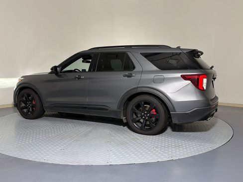 Used 2021 Ford Explorer ST w/ Equipment Group 401A AWD/4WD image 2