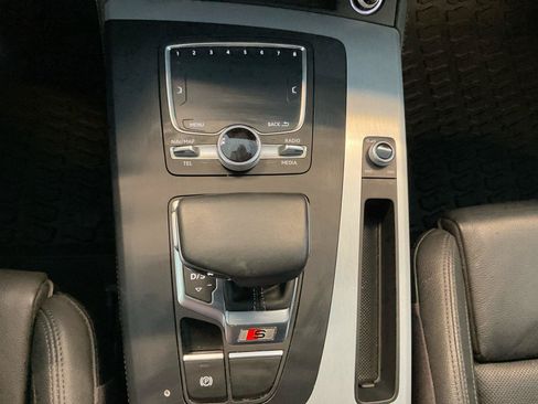 Used 2018 Audi SQ5 Prestige AWD/4WD image 22