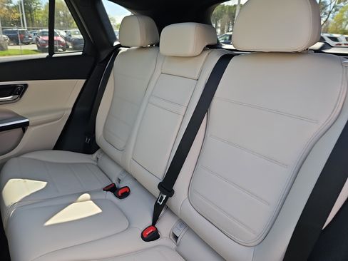 New 2026 Mercedes-Benz GLC 300 image 15