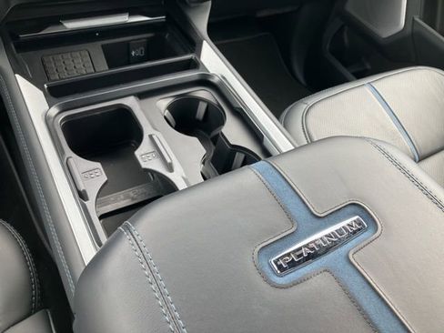 New 2025 Ford F250 Platinum image 36