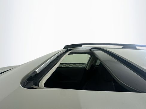 Used 2025 Subaru Crosstrek 2.0i Premium image 26