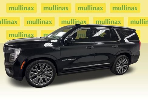 Certified 2025 GMC Yukon Denali Ultimate w/ LPO, Floor Liner Package image 7