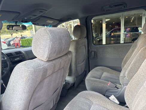 Used 2005 Kia Sedona EX image 12