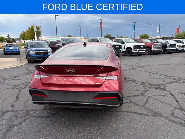 Used 2026 Hyundai Elantra SEL w/ Cargo Package FWD image 7