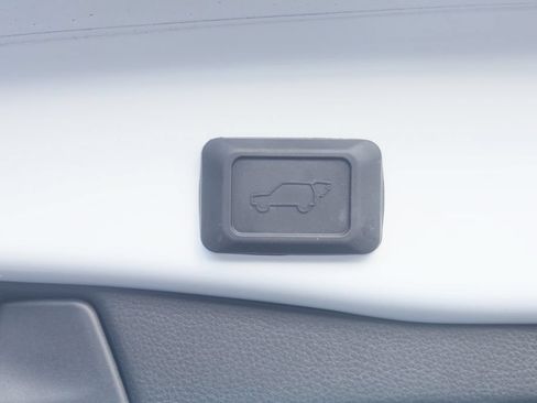 Used 2025 Toyota RAV4 XLE Premium w/ Weather Package AWD/4WD image 22