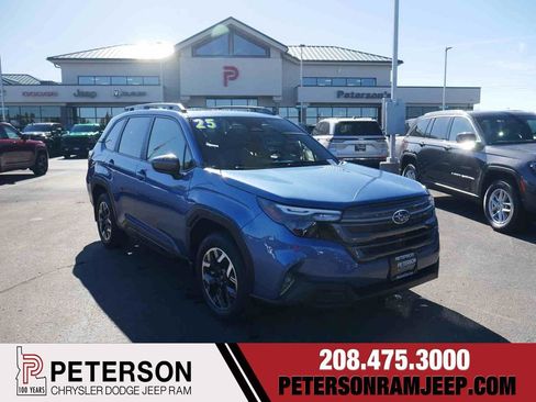 Used 2025 Subaru Forester Premium w/ Convenience Package #1 image 1