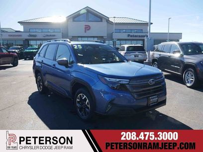 Used 2025 Subaru Forester Premium w/ Convenience Package #1