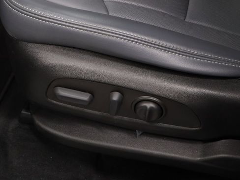 Used 2023 Buick Enclave Essence FWD image 24