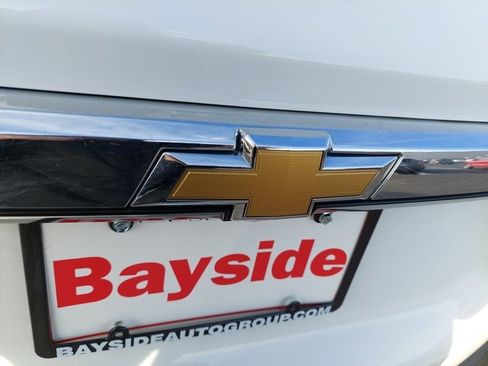 Used 2022 Chevrolet Traverse LT image 41