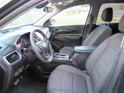 Used 2019 Chevrolet Equinox LT image 4