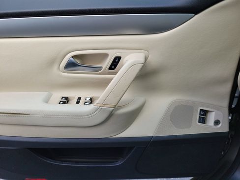Used 2012 Volkswagen CC Sport FWD image 15