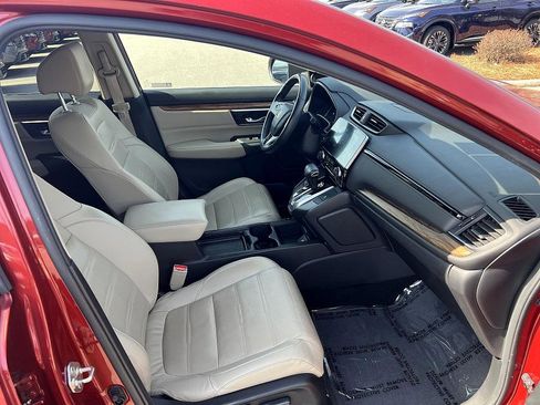Used 2019 Honda CR-V Touring image 17