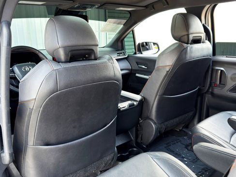 Used 2023 Toyota Sienna XSE image 38