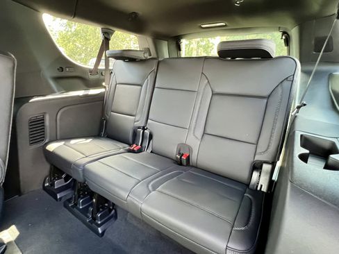 New 2025 GMC Yukon XL Denali image 28