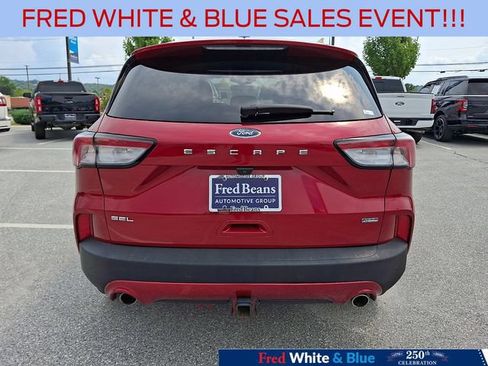 Certified 2022 Ford Escape SEL FWD image 9