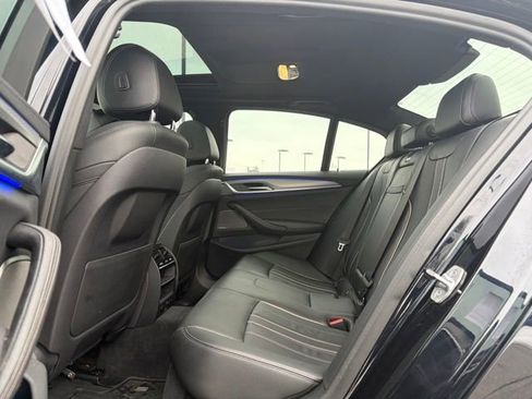 Used 2018 BMW 530i xDrive 530i xDrive image 18