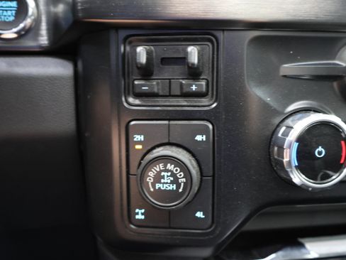 Used 2024 Ford F250 Lariat w/ Lariat Ultimate Package AWD/4WD image 51