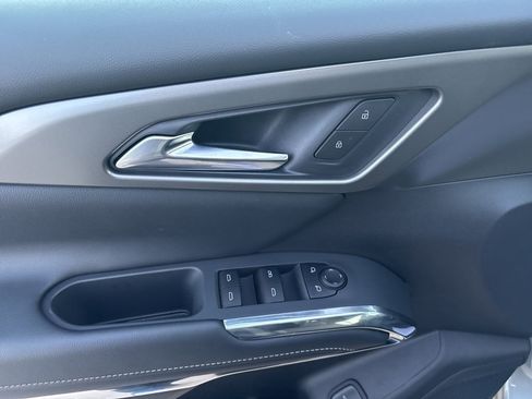 New 2025 Chevrolet Traverse LT w/ Midnight/Sport Edition image 14