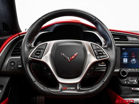 Used 2015 Chevrolet Corvette Z06 w/ 3LZ Preferred Equipment Group image 29