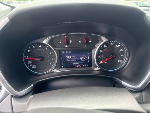 Used 2022 Chevrolet Equinox LT w/ LPO, Cargo Package FWD image 12