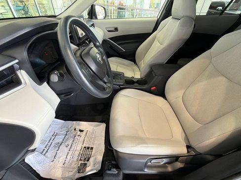 Certified 2026 Toyota Corolla Cross L FWD image 21